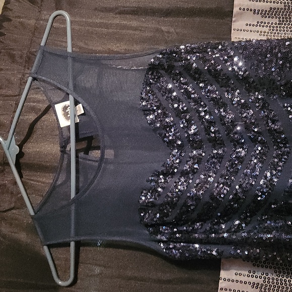 🟣DEB SEQUIN DRESS - Picture 3 of 3